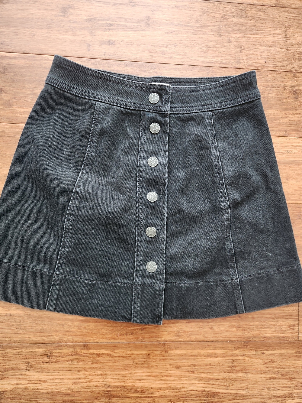 Madewell Women's Snap Button-Front Black Gray Denim Mini Skirt, Size 0